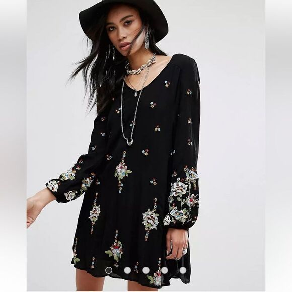 Free People Mini Dress Oxford Embroidered Black Babydoll Long Sleeve Small Boho - Picture 1 of 15